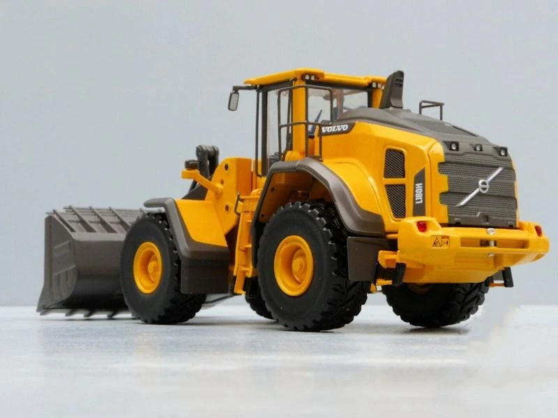 Collection 1/50 Scale Car Model Volvo L180H Wheel loader Diecast Motorart Toy - Image 4 of 4