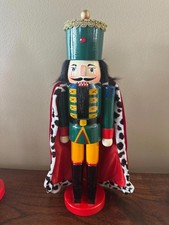 King with Cape Christmas Nutcracker