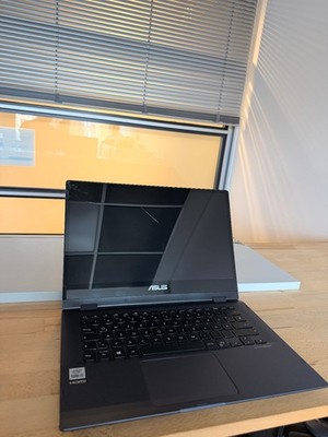 Asus Vivobook Flip 14 i3-10th gen. 8GB RAM 240GB SSD Win 11 mit Glasschaden