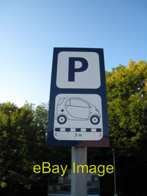 Photo 6x4 No mention of manufacturer See also SU4730 : Parking for a SMAR c2009