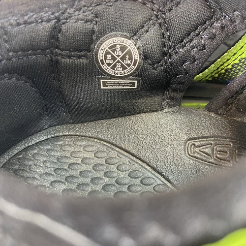 KEEN Kids' Newport H2 Sandal Water Shoes in Neon Green & Black Size 3 Boys - Picture 5 of 5