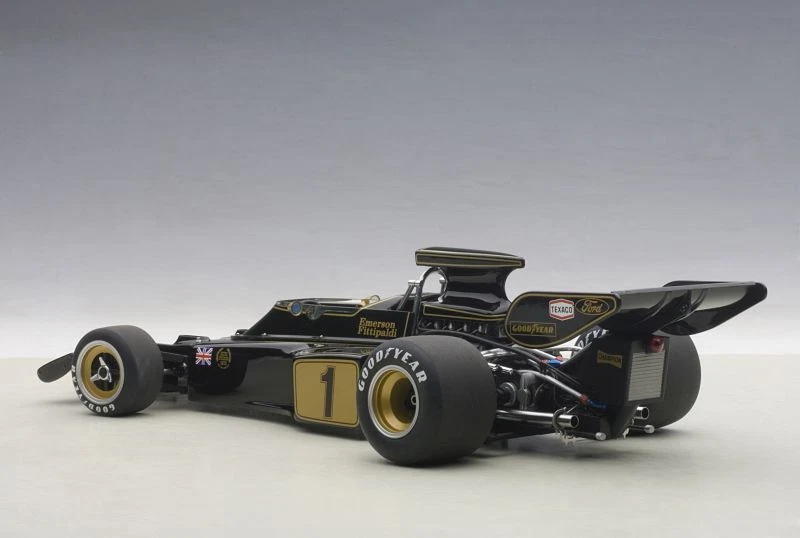 Lotus 72 E Grand Prix 1973 Emerson Fittipaldi #1 Nero Modellino 1:18 Autoart - Immagine 2 di 4