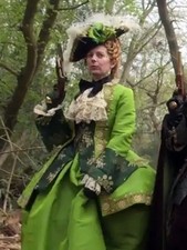 Exquisite Green Medieval Vintage Evening Dresses Satin Applique Floor Length