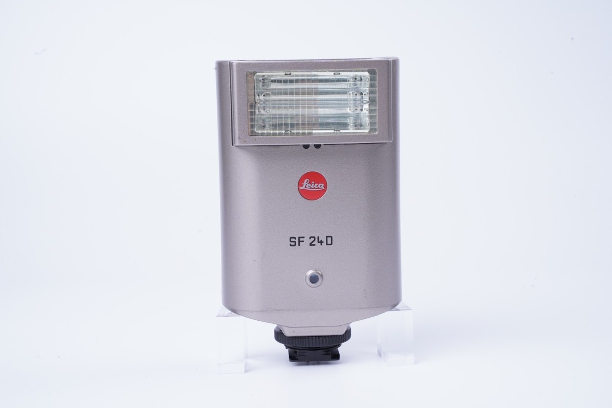 Leica 14444 SF24D フラッシュユニット ブラック Leica SF 24D: The only Leica accessory I cant live without