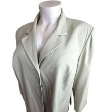 Vintage Womens Silk Light Green Blazer With Button Closure Notched Lapels JJ40