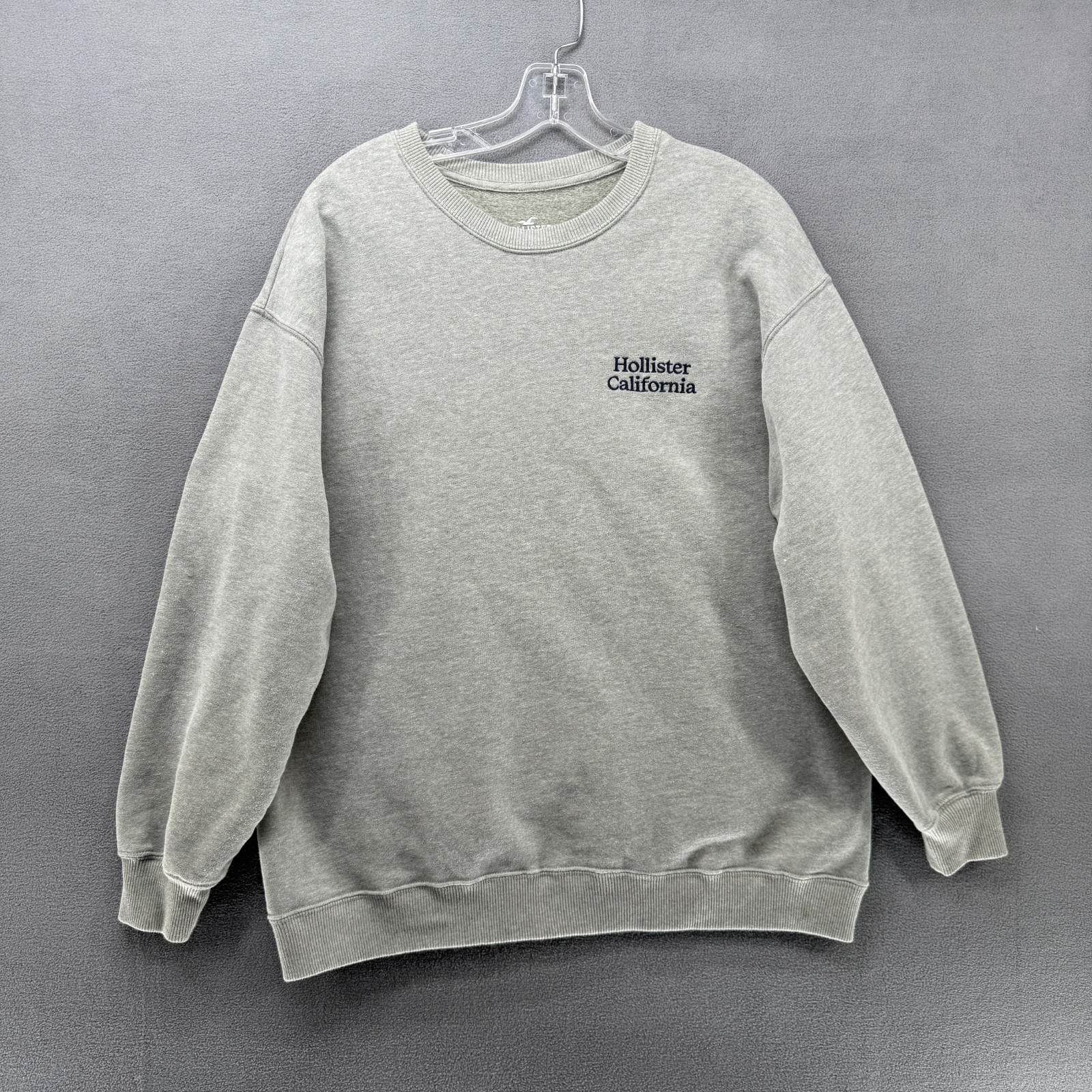Hollister California Sweatshirt Mens Medium Gray Fleece Crewneck Pullover
