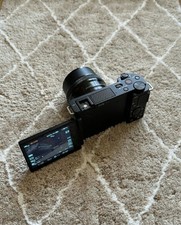 Sony ZV-E10 Camera + Sony 16-50mm Lens