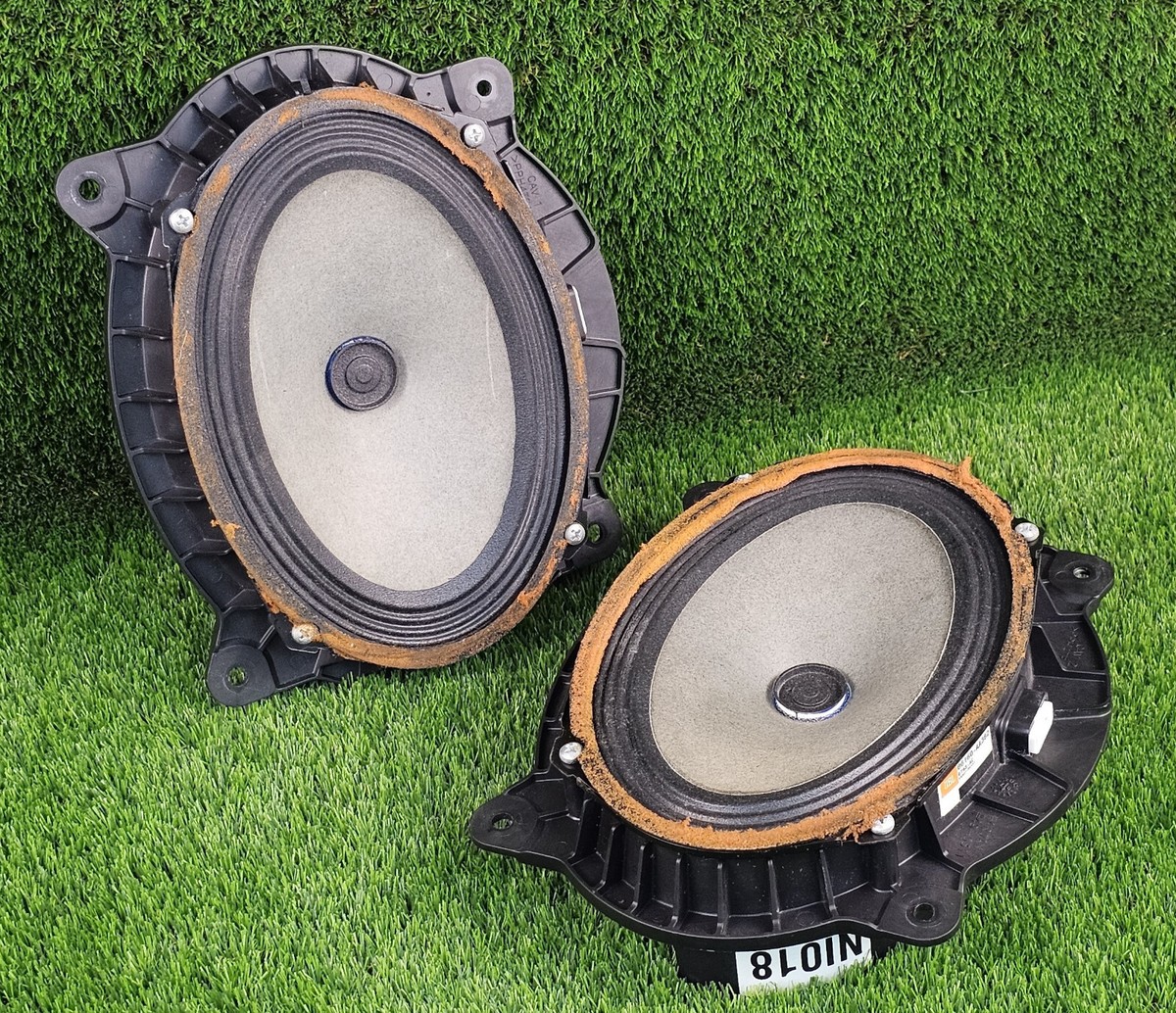 2005-2009 Toyota 4runner, Toyota Tacoma JBL Front Door Speakers