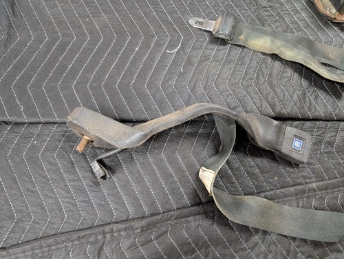 1975 GM Black Seatbelts Buick Chevy Olds Pontiac 1974 1976 - Picture 4 of 19