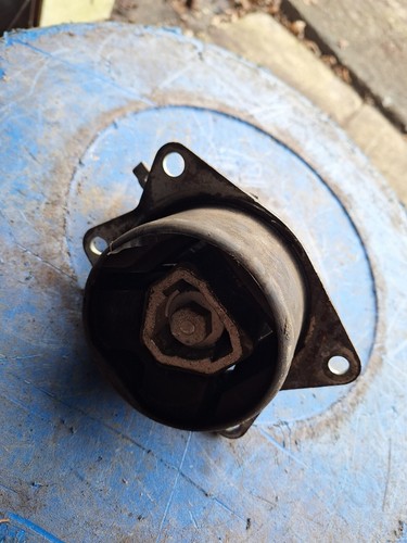 ALFA 159/SPORTWAGON/BRERA/SPIDER 2.4 JTDM MANUAL GEARBOX MOUNTING 05-12 - Picture 2 of 2