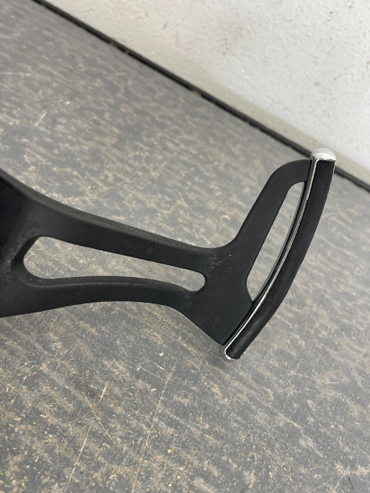 2004-2008 Maserati Quattroporte M139 OEM Steering Wheel Paddle Shifters   #580