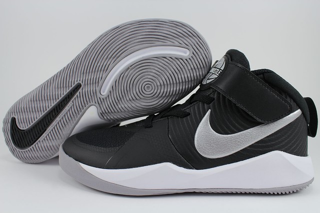 nike team hustle quick ps