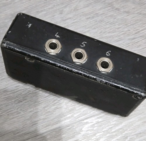 Frontline six channel mini mixer - Made in Japan - Picture 3 of 6