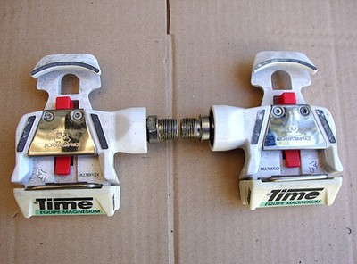 Time Equipe Magnesium Pedal / Rennrad Pedale NOS weiß