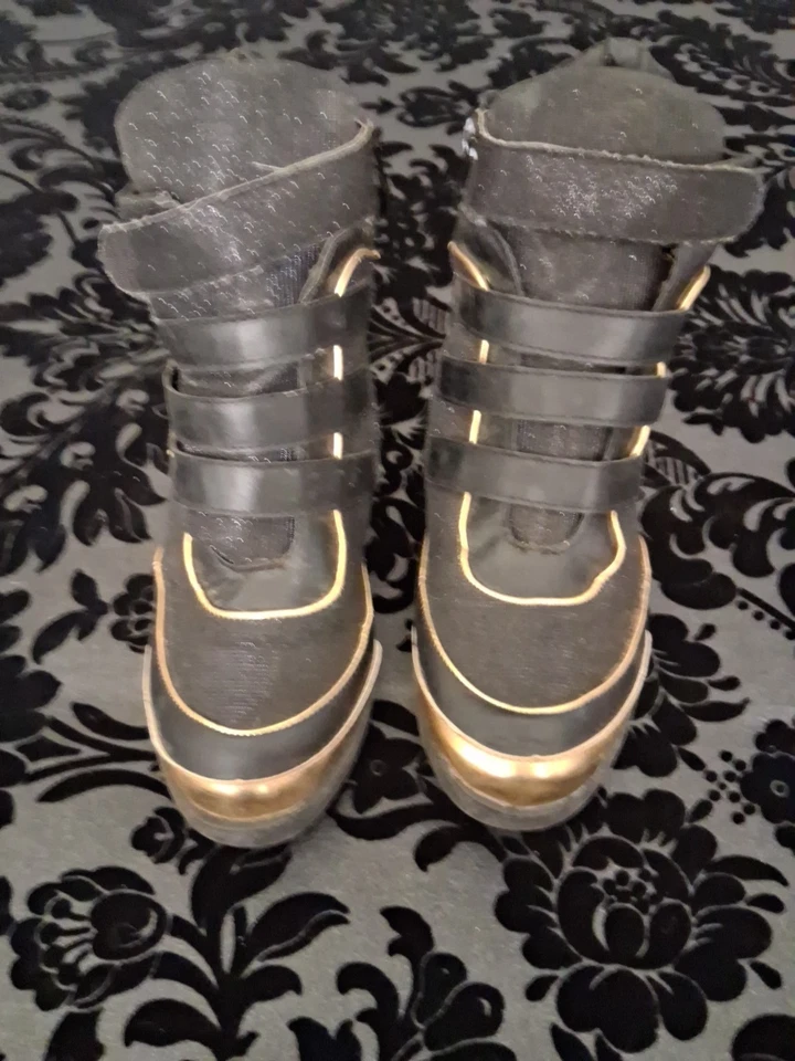 Tacón de cuña negro para mujer usado talla 10 Front Runner Nature Breeze Foto 4 de 4