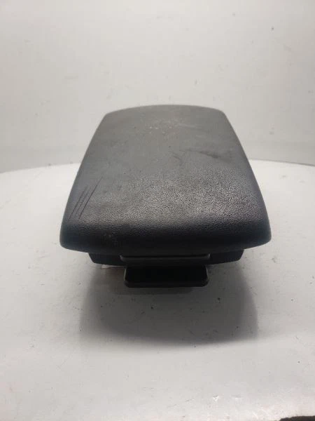 Apoyabrazos MAZDA 3 2005 1096890 Foto 2 de 4