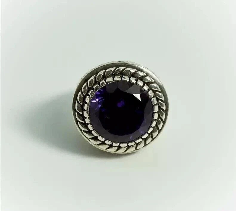 Anillo de alfil para hombre de amatista creada en laboratorio de corte redondo de 5,00 quilates enchapado en oro blanco de 14 quilates Foto 4 de 4