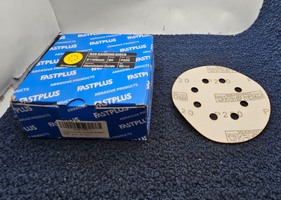 (QTY 100) FASTPLUS B25: Sanding Discs 5  220 Grit Aluminum Oxide 8 Holes