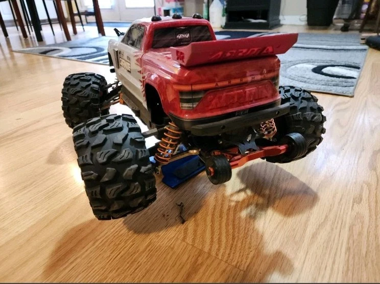 Arrma granite 4x4 3s blx Brushless Monster Truck  - Image 3 of 4