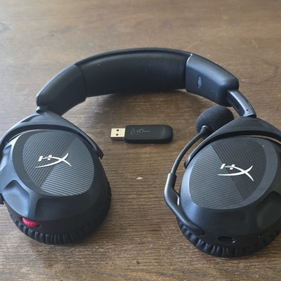 HyperX Cloud Alpha Wireless Over-Ear Gaming Headset Boom Mic USB Dongle Black