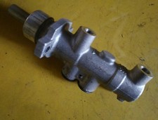 Maître-cylindre de frein Renault MASTER