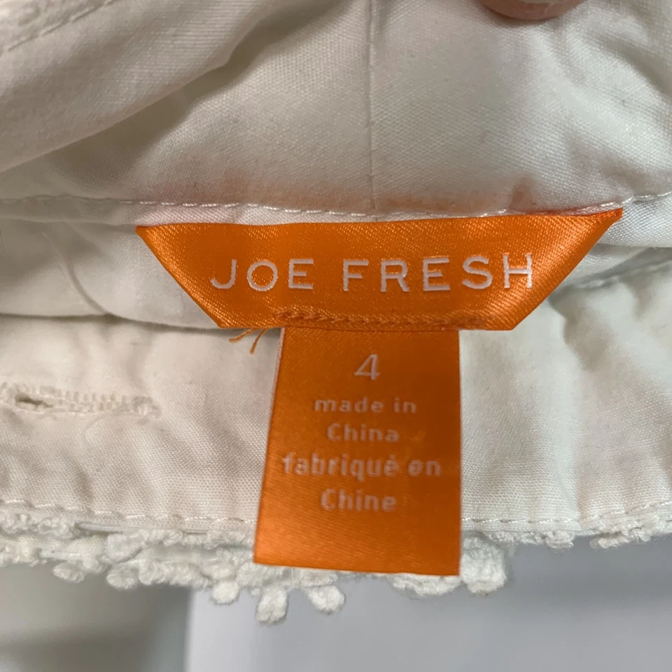 JOE FRESH 白色象牙色孔眼蕾丝短裤 4 — 第 2/4 张图片