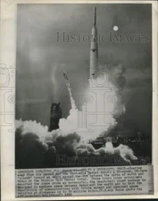 1960 Press Photo Thor-Able rocket roars successful orbit from Cape Canaveral