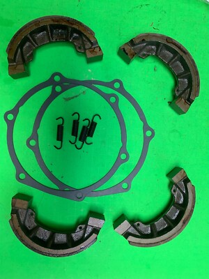 Brake shoe set for John Deere 950 compact tractor M805899 CH11247 M806836 CH1248