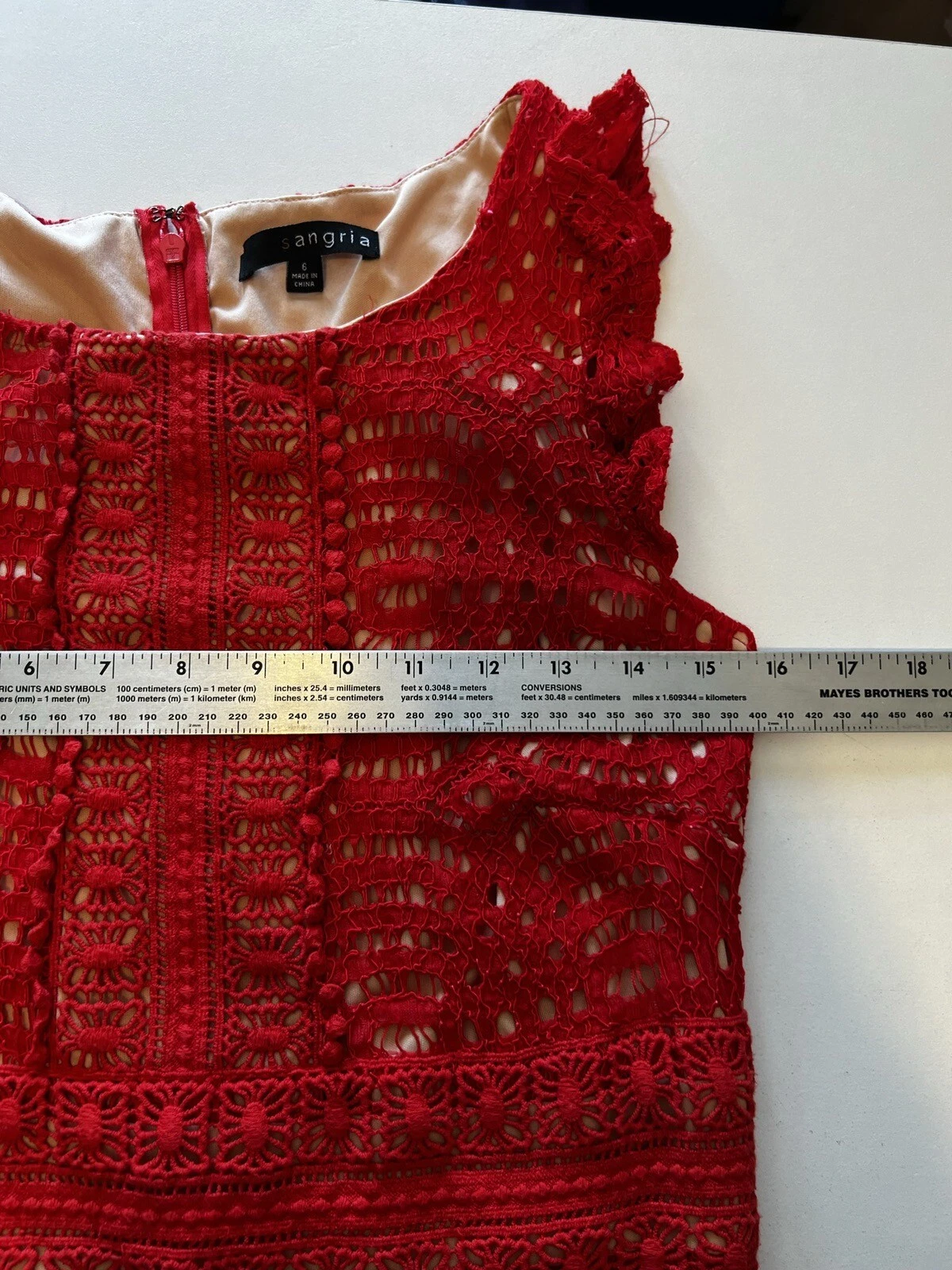 VETEMENTS Abito donna SANGRIA taglia 6 aderente e svasato senza maniche pizzo sovrapposto manica svasata