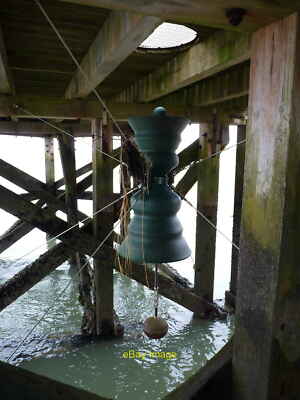 Foto 12x8 Time and Tide Glocke unter Aberdovey Pier Aberdyfi Aberdovey   c2020