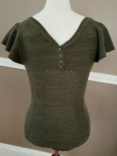 Favoloso top verde oliva di Mango abbigliamento sportivo casual!! Taglia Media!! - Foto 4 di 5