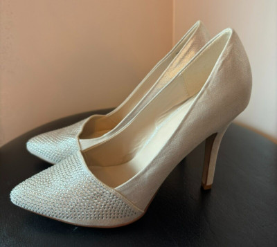 APT. 9 Hemina Silver Studded Stiletto Pump | Color: Silver | Size: Size 8 M