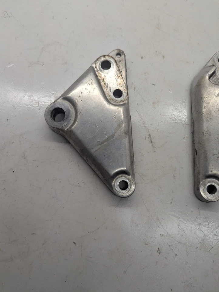 本田 Cm450 Cb450 乘客钉支架安装排气座原始设备制造商 1980 - 1984 — 第 2/4 张图片