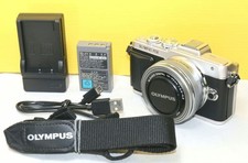 OLYMPUS PEN E-PL7 14-42 EZ Lens Kit Silver
