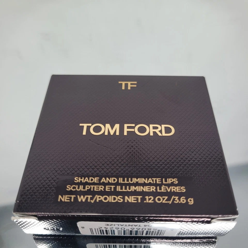 Delineador lápiz labial Tom Ford Shade & Illuminate Lip Duo 04 color tantalize NUEVO EN CAJA Foto 2 de 4