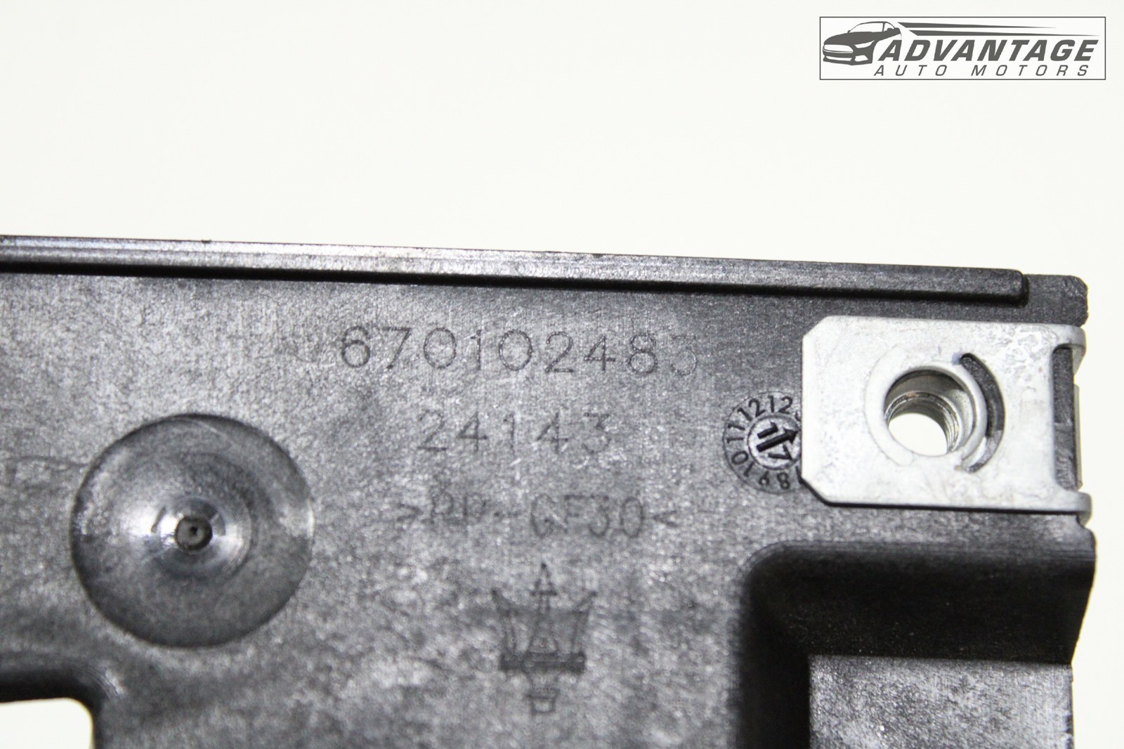 2014-2021 MASERATI GHIBLI S Q4 FRONT ENGINE BAY MOUNT SUPPORT BRACKET OEM