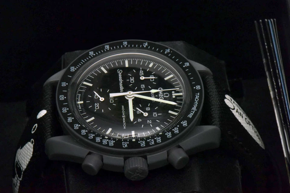 Reloj Omega Swatch Speedmaster MoonSwatch Mission to Mercury Cronógrafo SO33A10 Foto 3 de 4