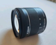 Canon EF-S 18-55mm Objektiv mit Stabilisator und Autofokus