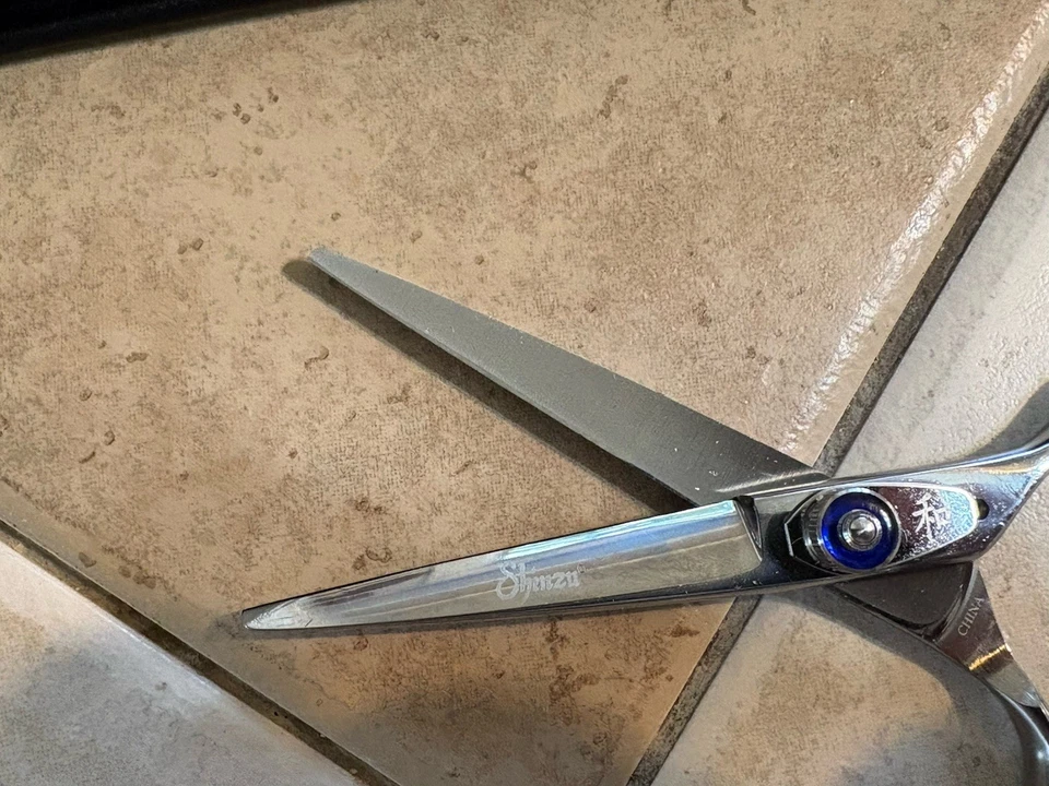 Shark Fin Professional Cosmology Hair Cutting Shears and Tools  - Image 3 of 4