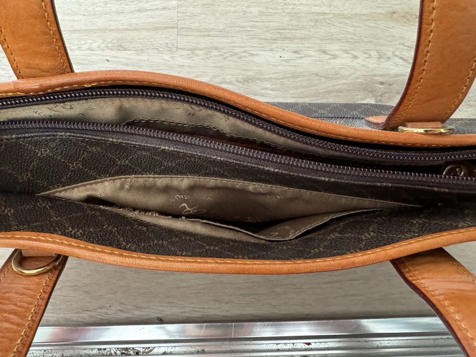 Bolso Rioni Signature Marrón East West Asa ST - 20087, Nuevo Estado Foto 3 de 4