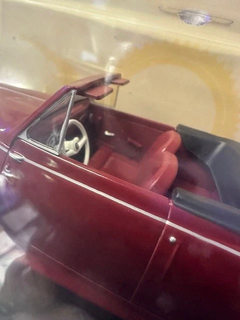 1:24 Collection auto vintage, Peugeot 203 Cabriolet 1953 - Immagine 4 di 4