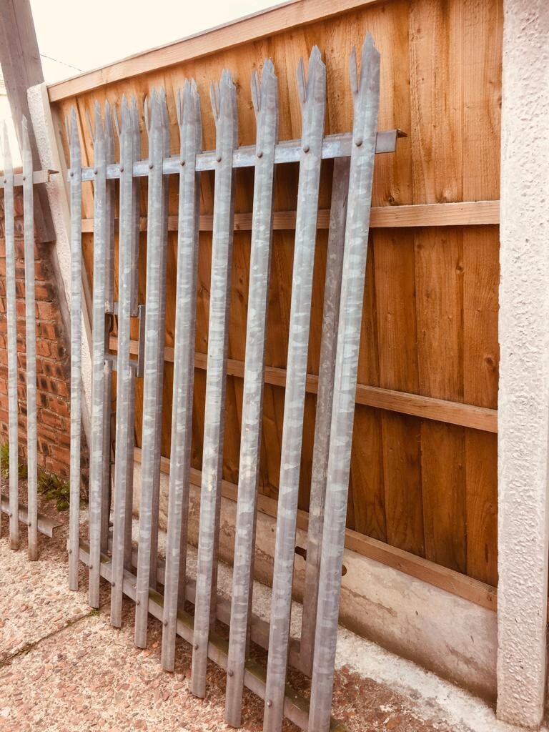 PALISADE FENCING PANELS eBay
