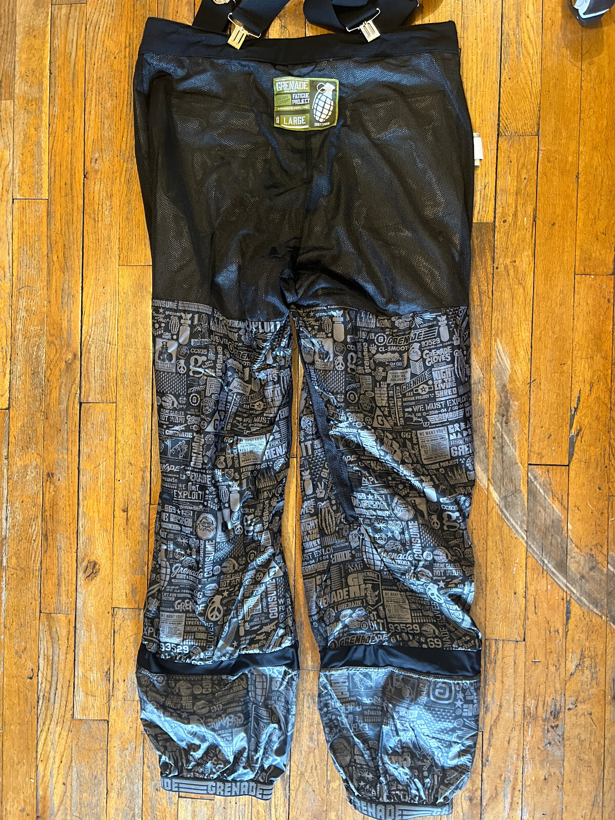GRENADE ~ FATIGUE PROJECT ~ Men's Sz L ~  Snowboard Ski Snow Pants + Suspenders