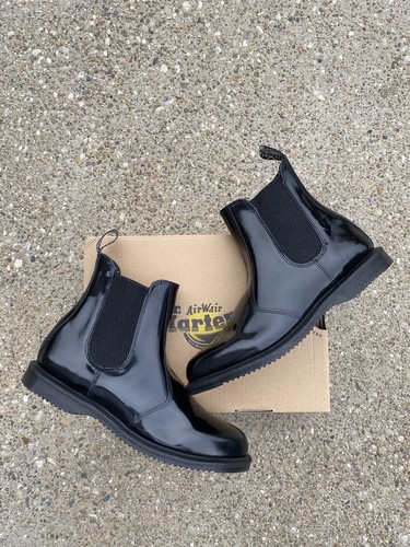 black flora dr martens
