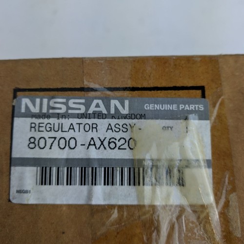 GENUINE Nissan Micra (3 door) Right Drivers Window Regulator & Motor 80700-AX620 - Picture 6 of 6