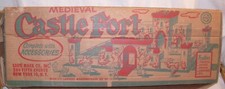 MARX MEDIEVAL CASTLE FORT PLAY SET 1950s BOXED