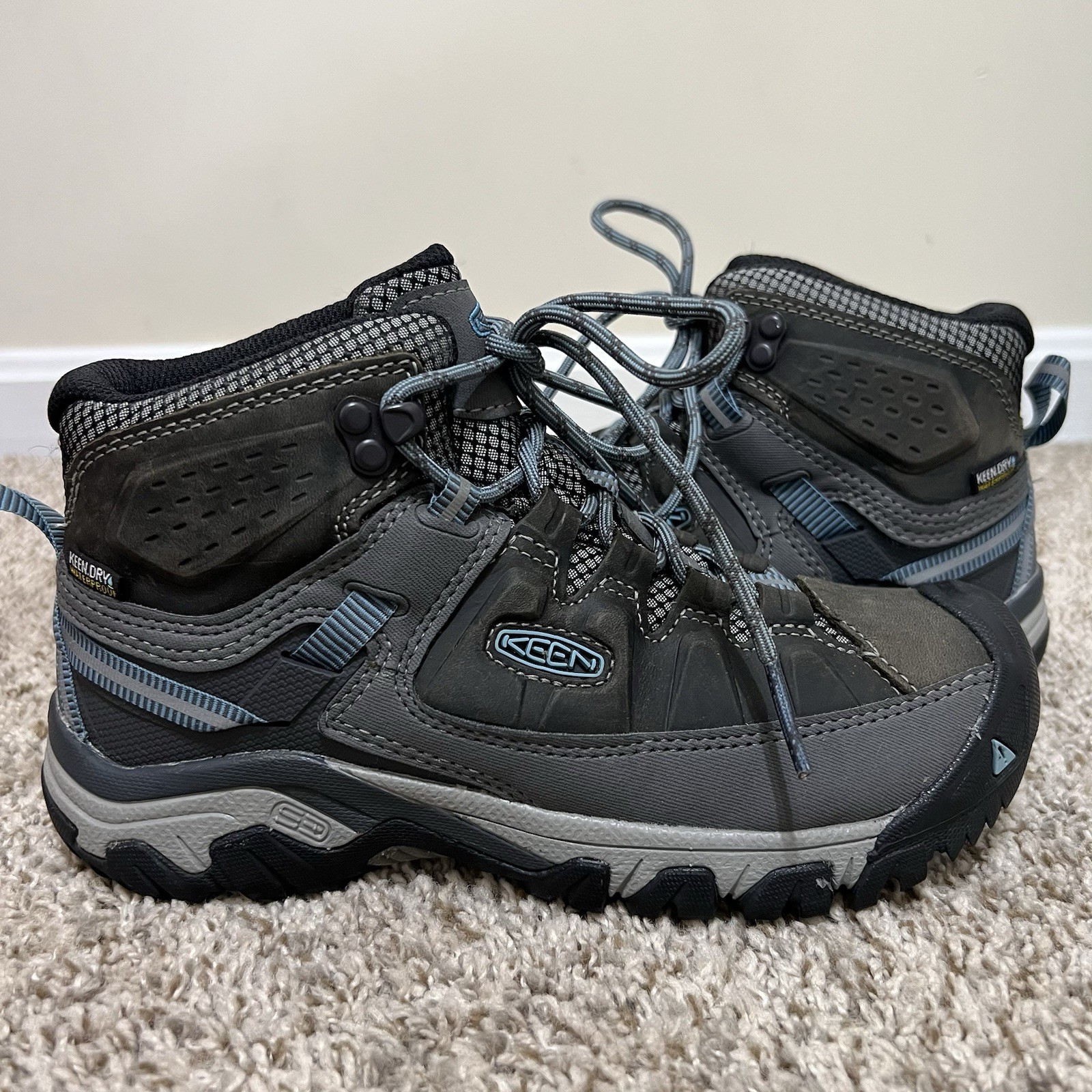 Stivali da trekking Keen donna Targhee III Mid magnetici blu atlantico 1023040 taglia 6