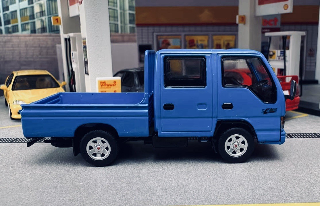 4R-742 Model 1 1/64 いすゞ ISUZU ELF Blue 4R-742 Model 1 1/64 いすゞ ISUZU ELF Blue Model 1 1:64
