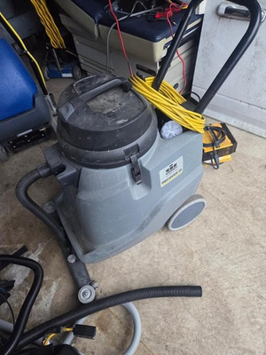 #ad Karcher NT 68 1 Windsor Recover 18 gal Wet Dry Vacuum $550.00