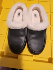 UGG Ansley Leather Mule Women's Size 8 Black Sheepskin Slippers 1171392